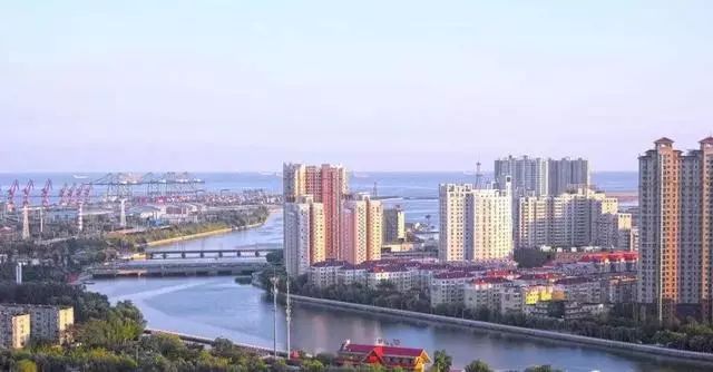 秦皇岛,海滨明珠,休闲度假胜地